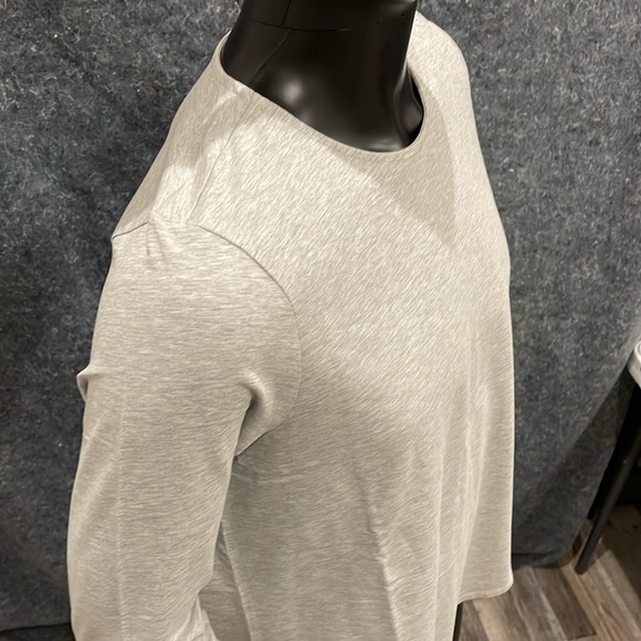 NEW Pure J Jill WOMENS LARGE PETITE Gray Stretch Long-Sleeve Shirttail Tee Shirt - Picture 8 of 16